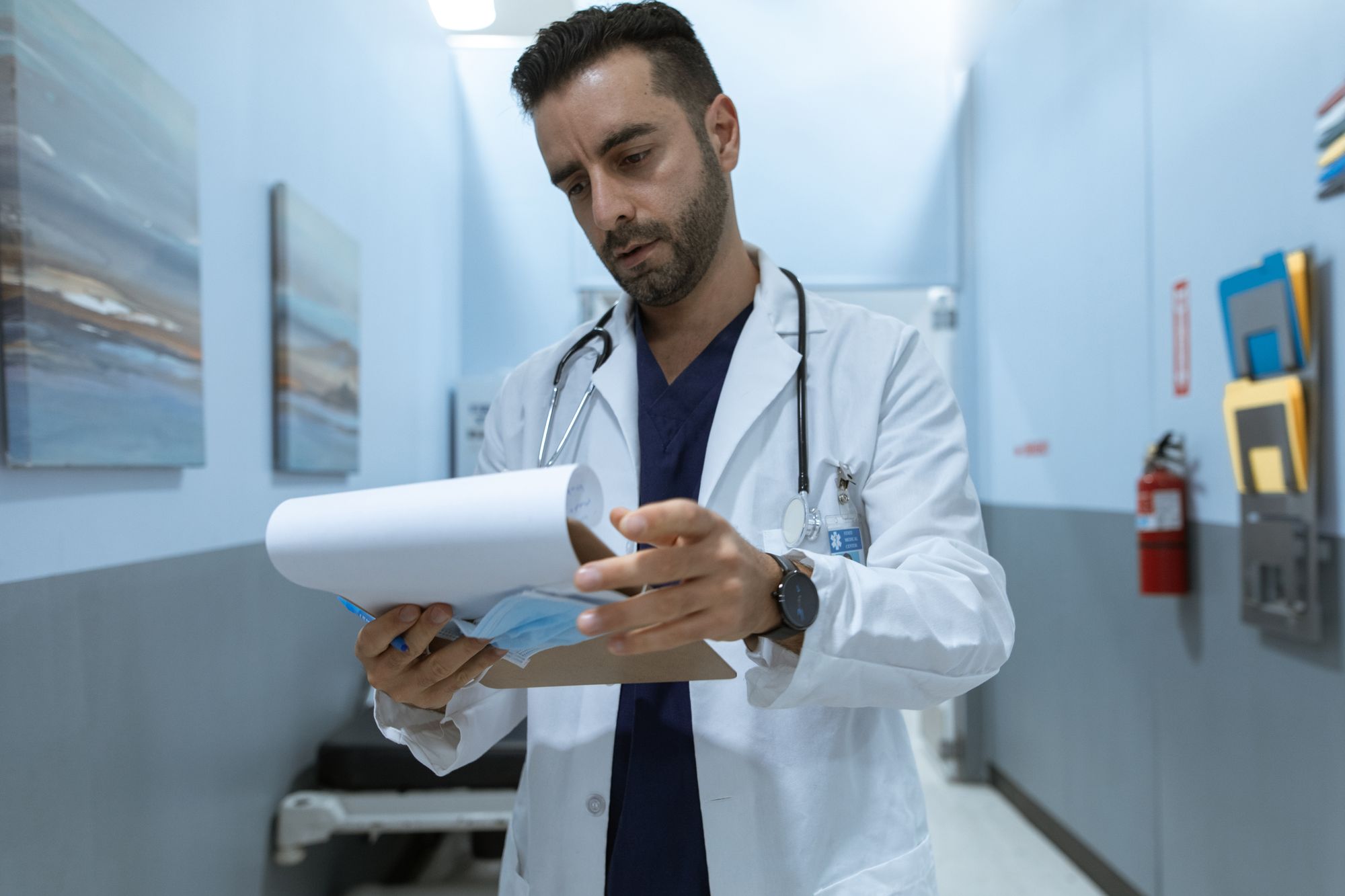 Arbeitszeiterfassung im Krankenhaus: Was Kliniken, MVZ und Praxen jetzt wissen müssen